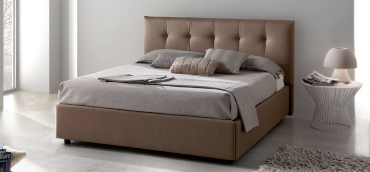 <? echo get_the_title(); ?>