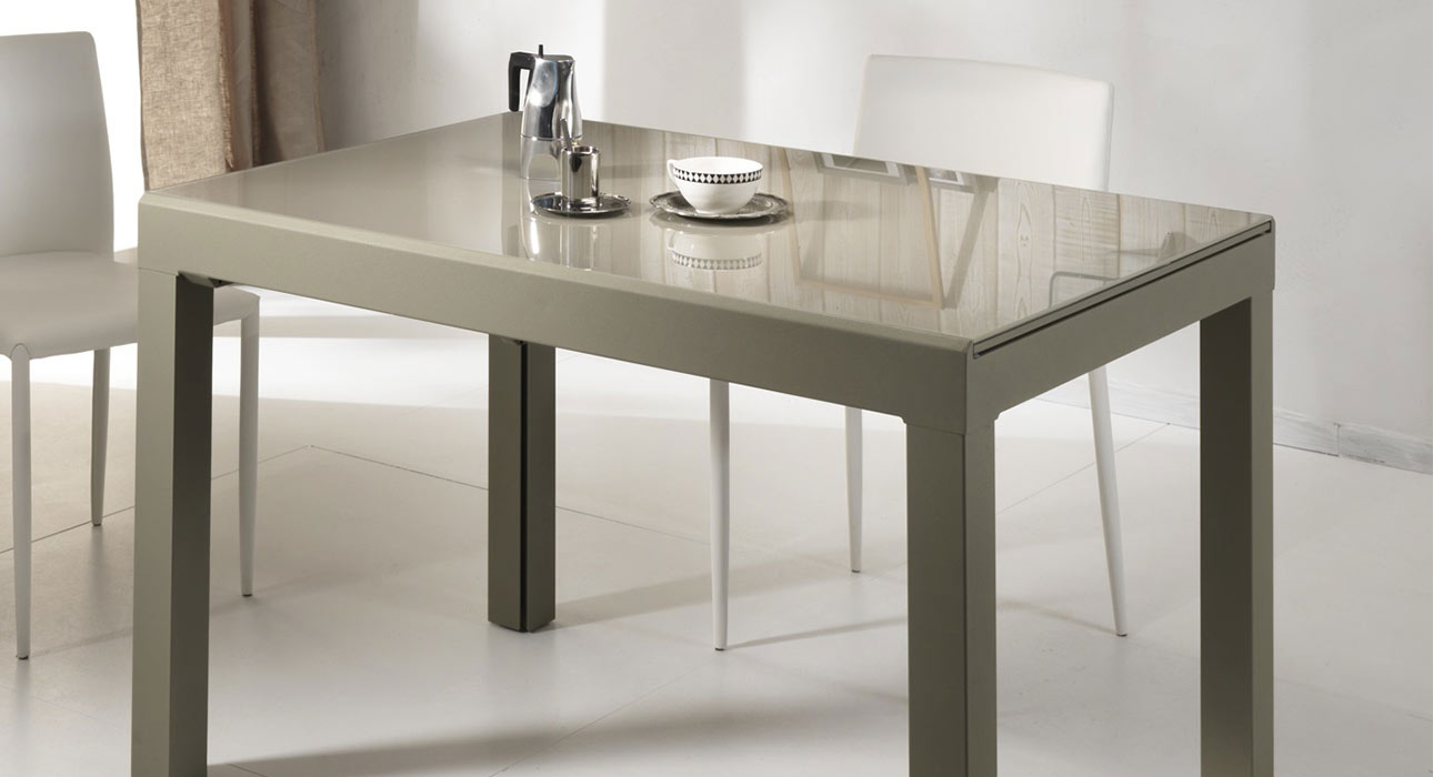 <? echo get_the_title(); ?>