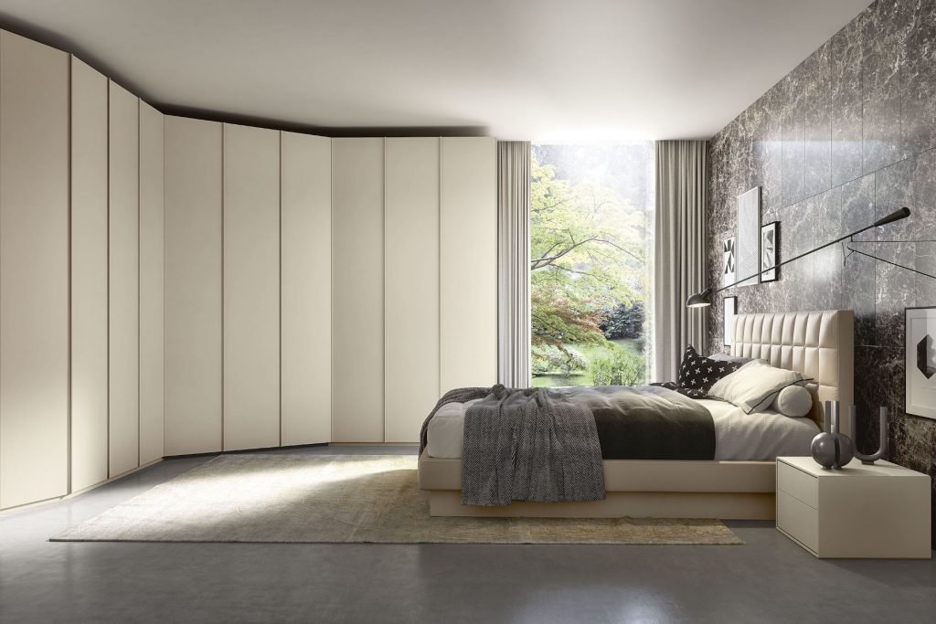 <? echo get_the_title(); ?>