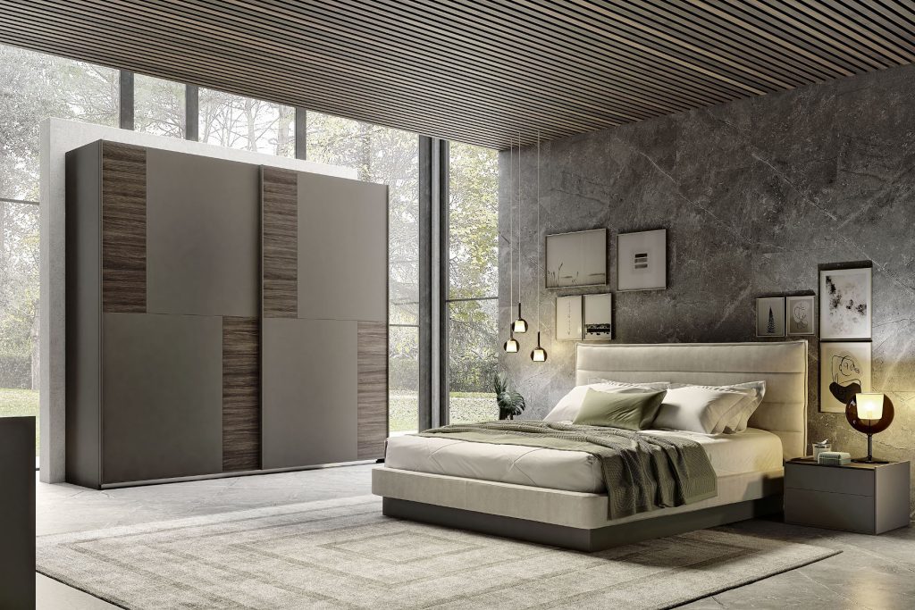 <? echo get_the_title(); ?>