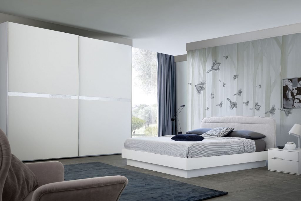 <? echo get_the_title(); ?>