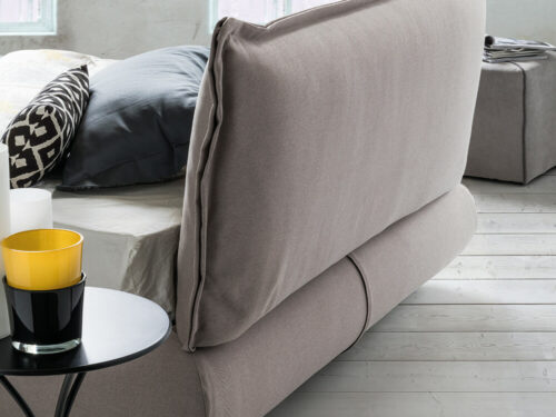 <? echo get_the_title(); ?>