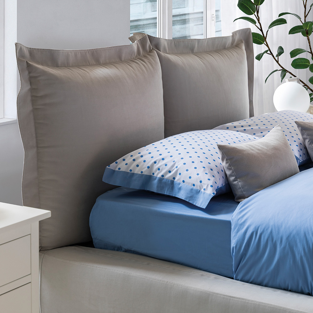 <? echo get_the_title(); ?>