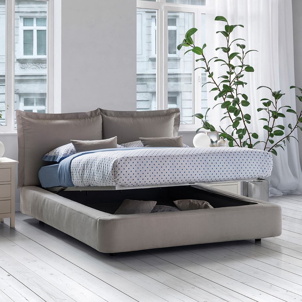 <? echo get_the_title(); ?>