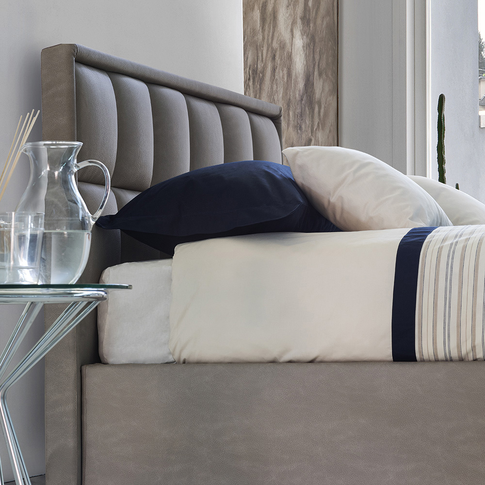 <? echo get_the_title(); ?>