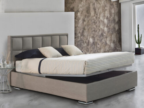 <? echo get_the_title(); ?>