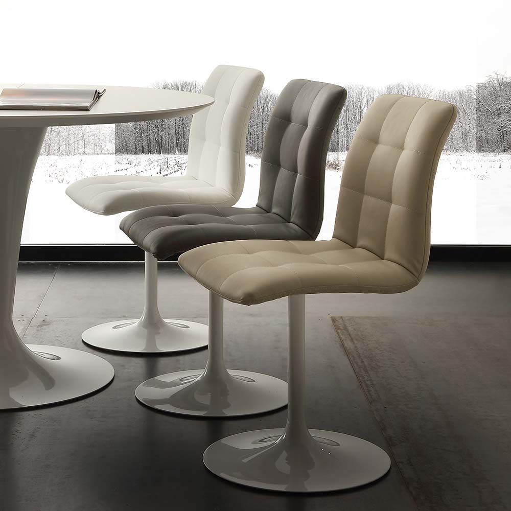 <? echo get_the_title(); ?>